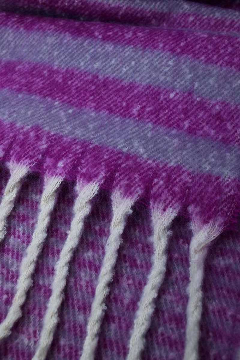 Q2 - Bufanda Gruesa A Rayas En Lila Y Morado - Accesorios: El Arte del Detalle - Q2